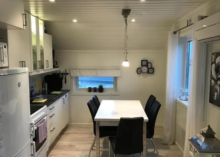 Bausje , Borhaug Lejlighed Farsund